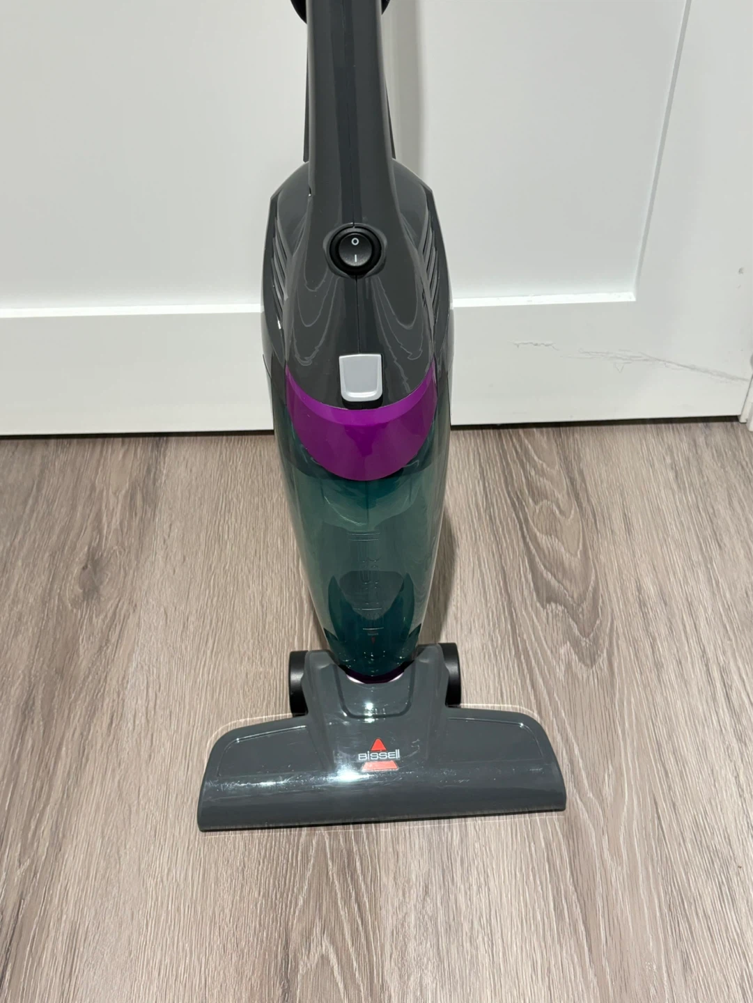 Bissell Stick Vacuum Cleaner - photo 2