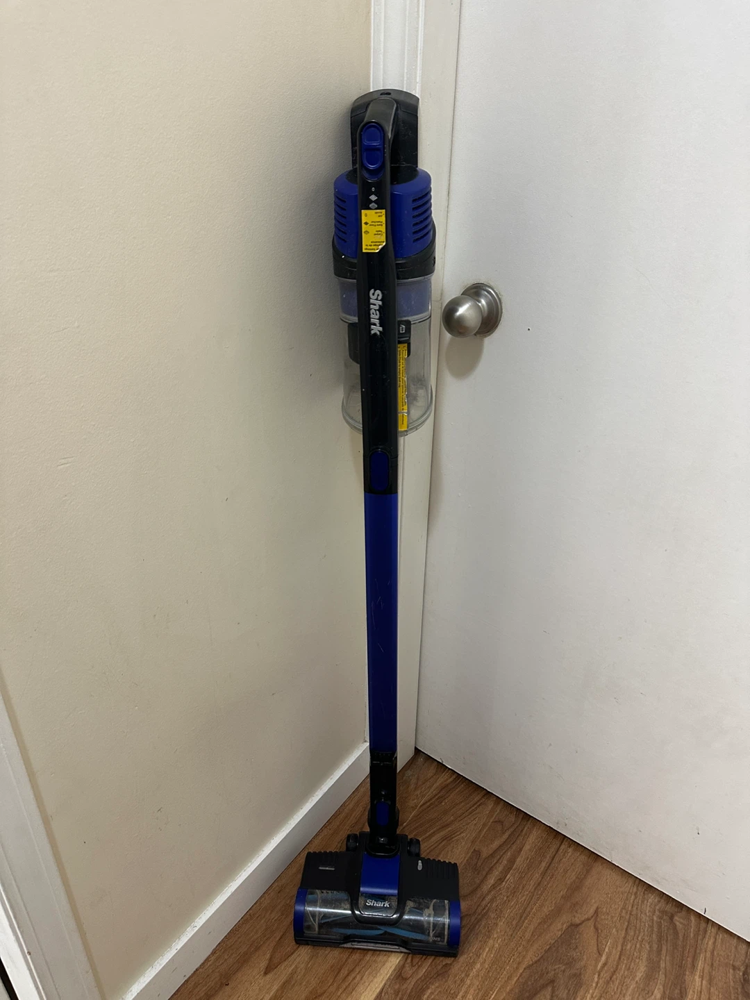 Shark Cordless Stick Vacuum Cleaner