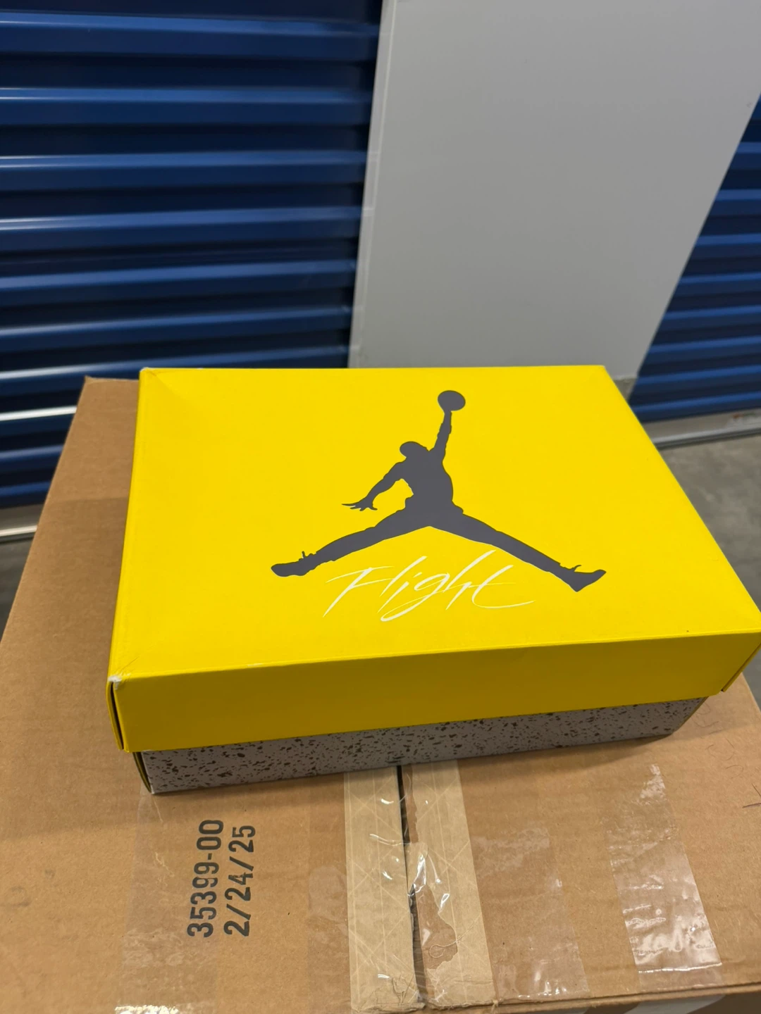 Air Jordan 4 Retro 'Lightning' Yellow