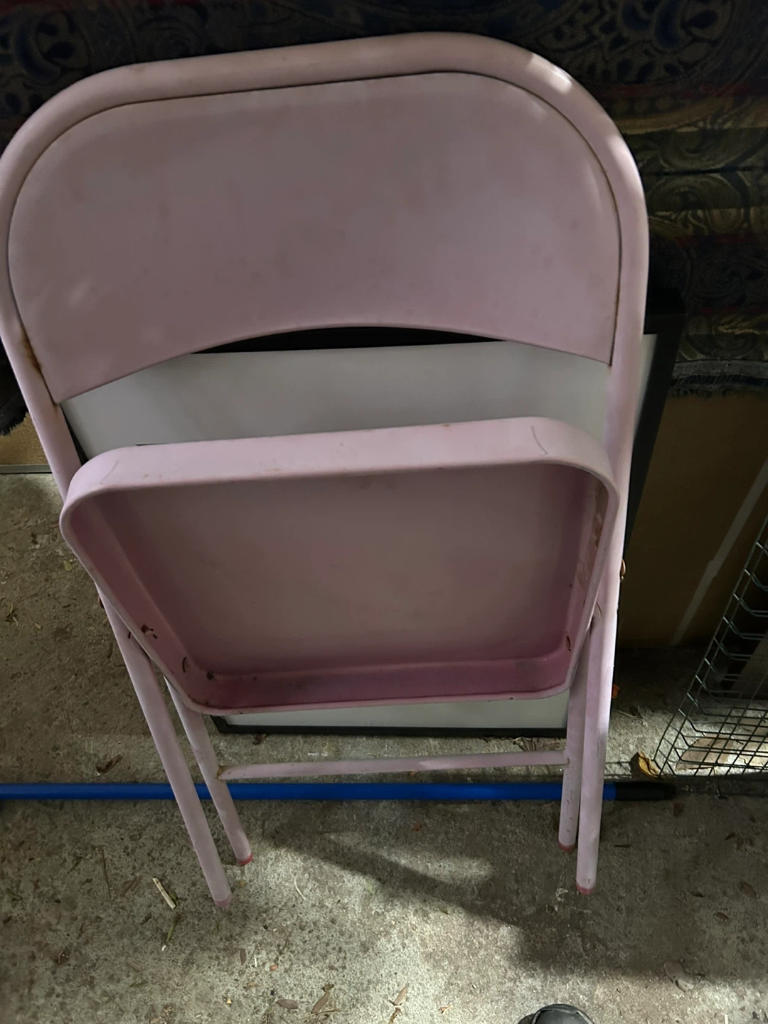 Pink Metal Folding Chair - photo 2