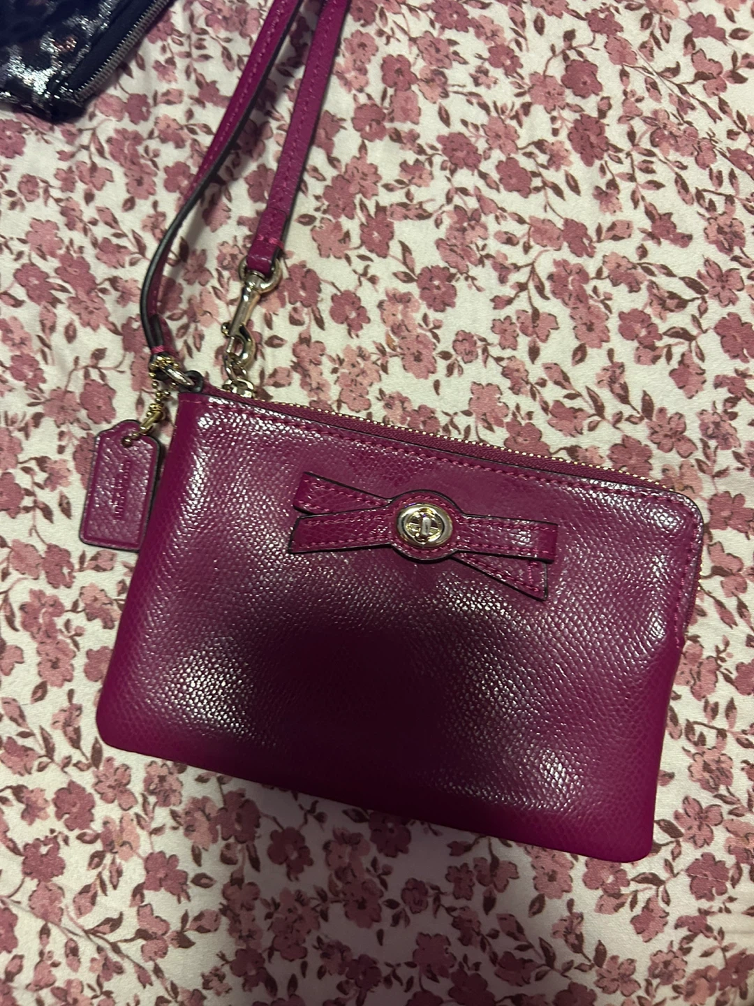 Coach Wristlet - Cranberry