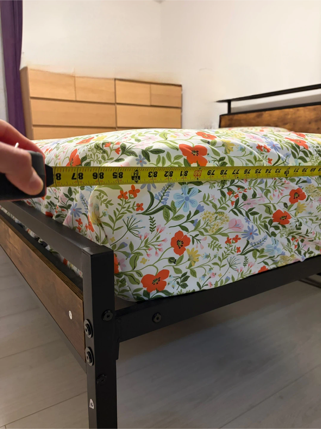 Queen Size Metal Bed Frame with Floral Bedding - photo 2