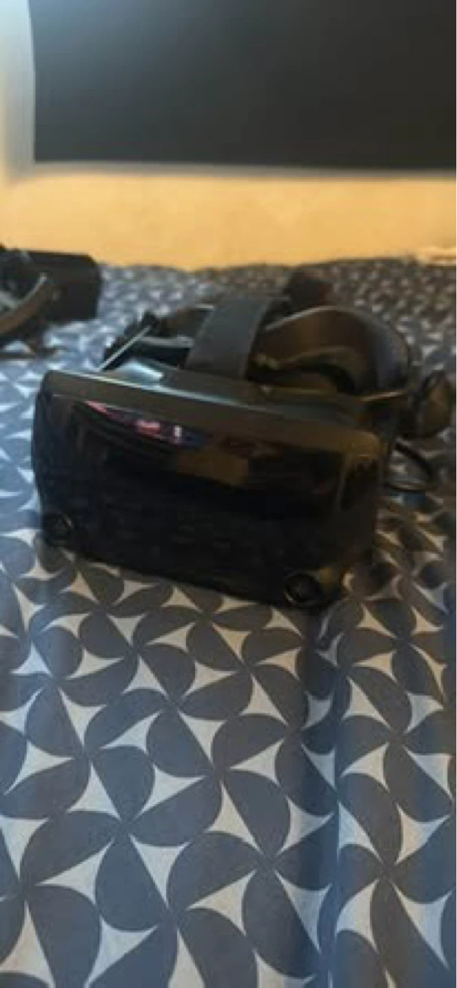 Valve index VR Headset with Controllers