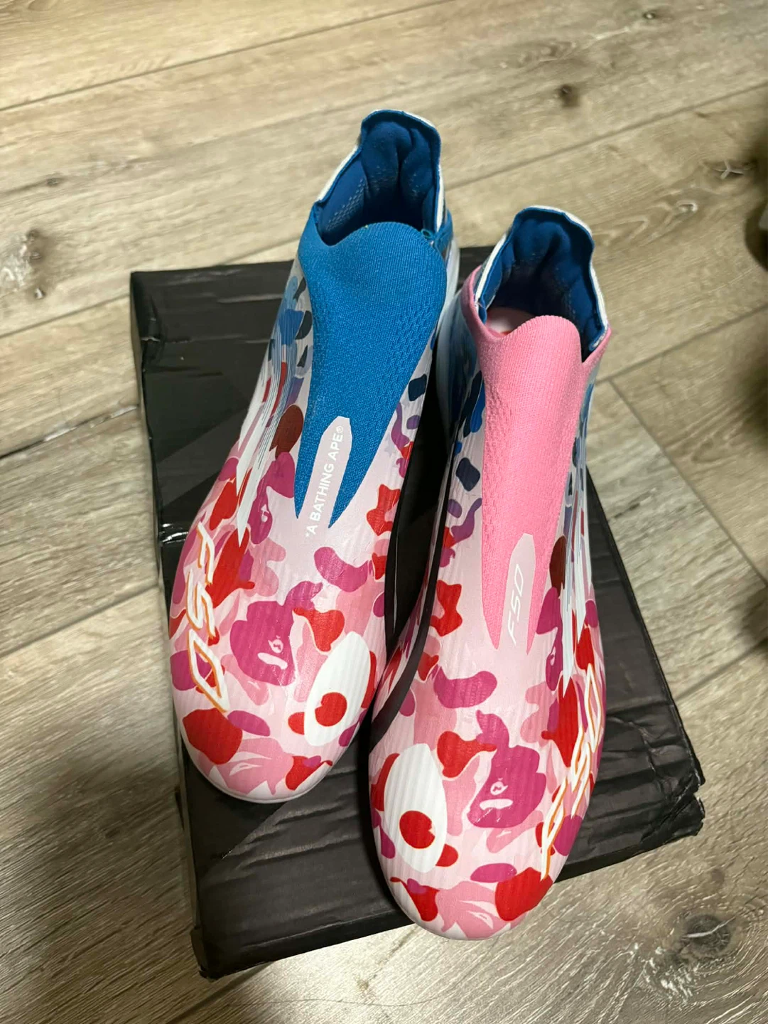 Bape x adidas F50 laceless cleat - photo 2