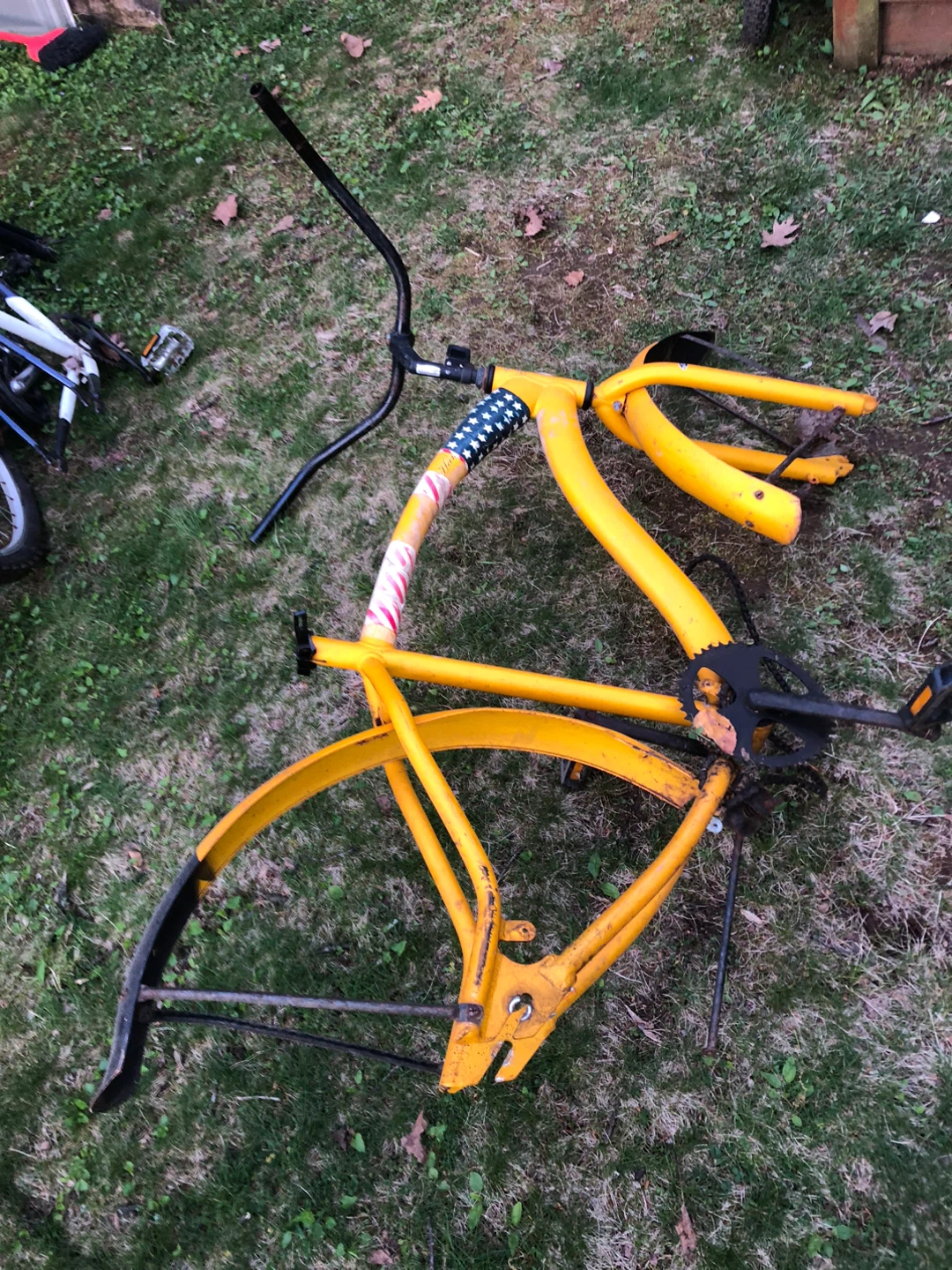 7 bike frames and more !! - photo 3