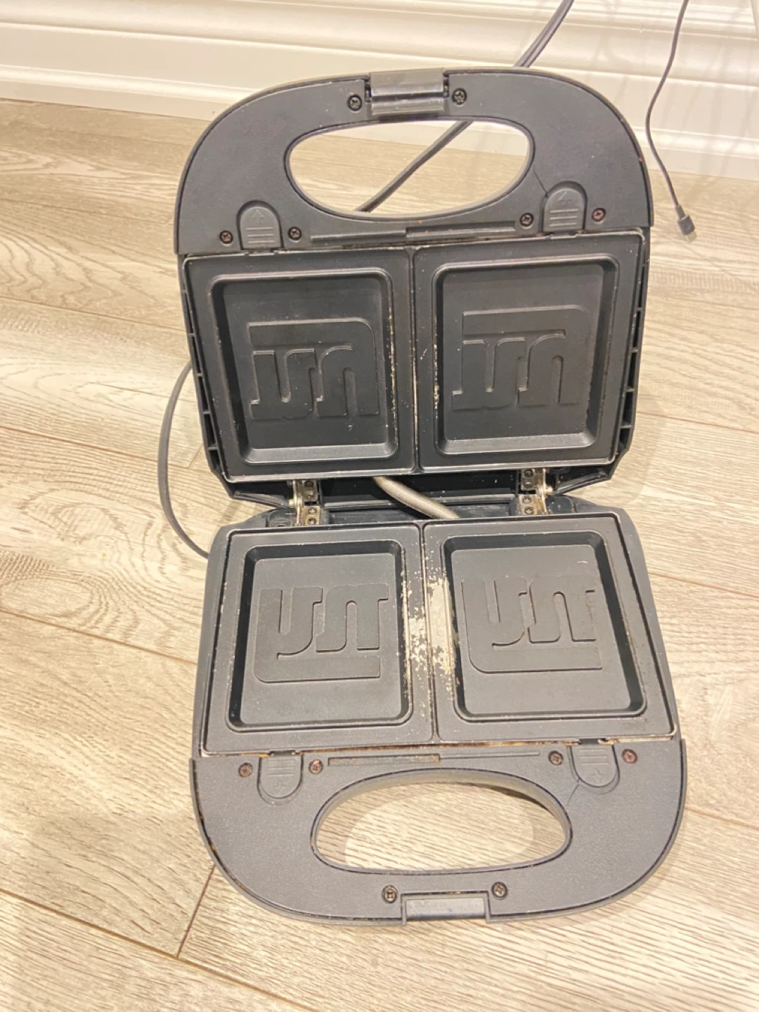 NFL Sandwich/Waffle Maker - photo 2