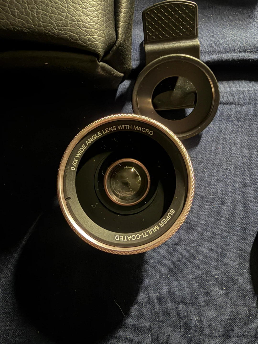 0.6X Wide Angle Lens with Macro for Smartphone - photo 5