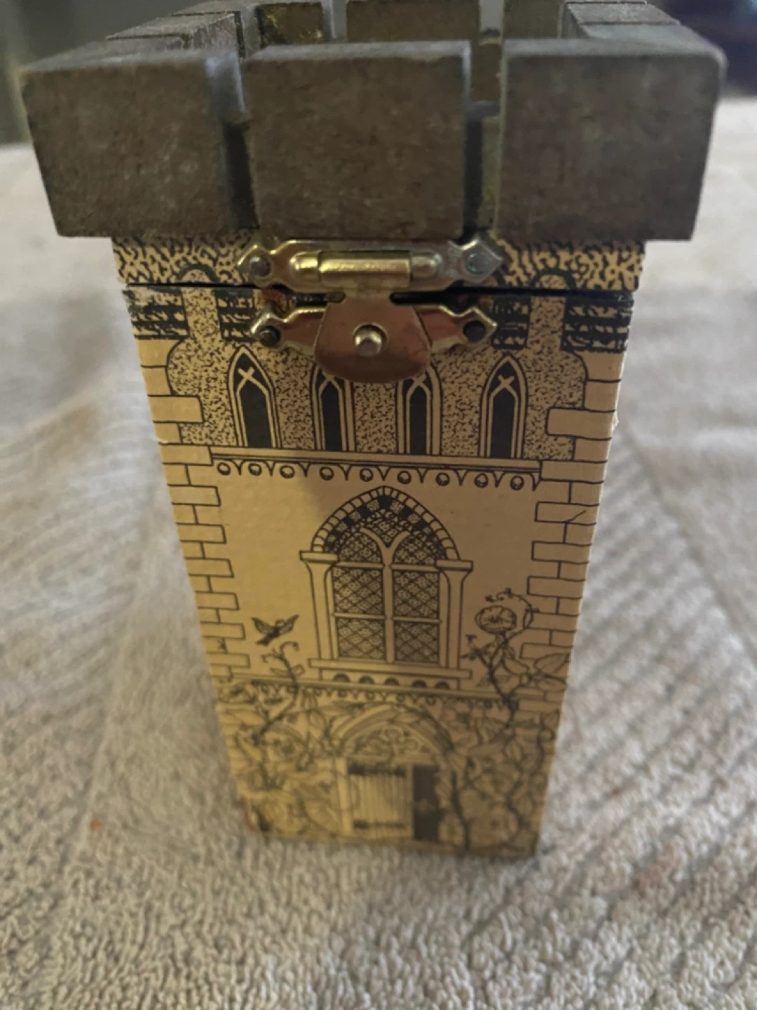Mint condition Ann Fuller Designs Briar Rose Fairy Tale Box