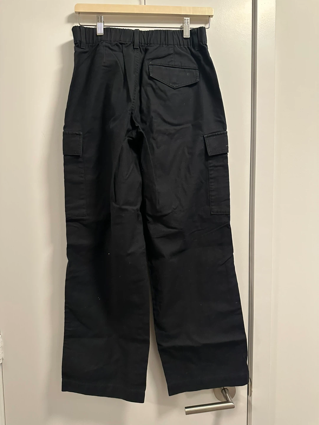 Uniqlo Black Cargo Pants - photo 2
