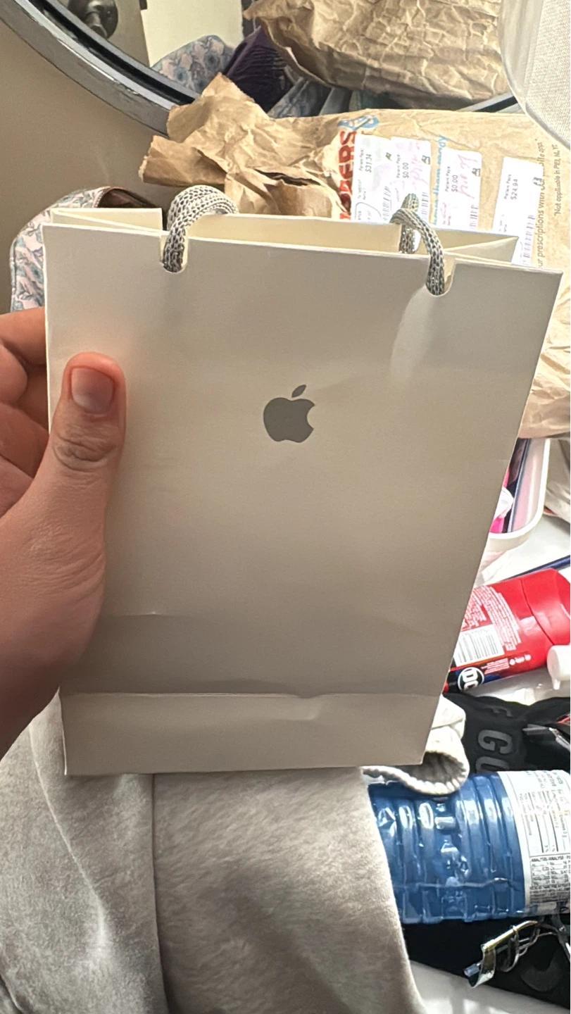 Apple AirPods Pro 3rd Generation - photo 4