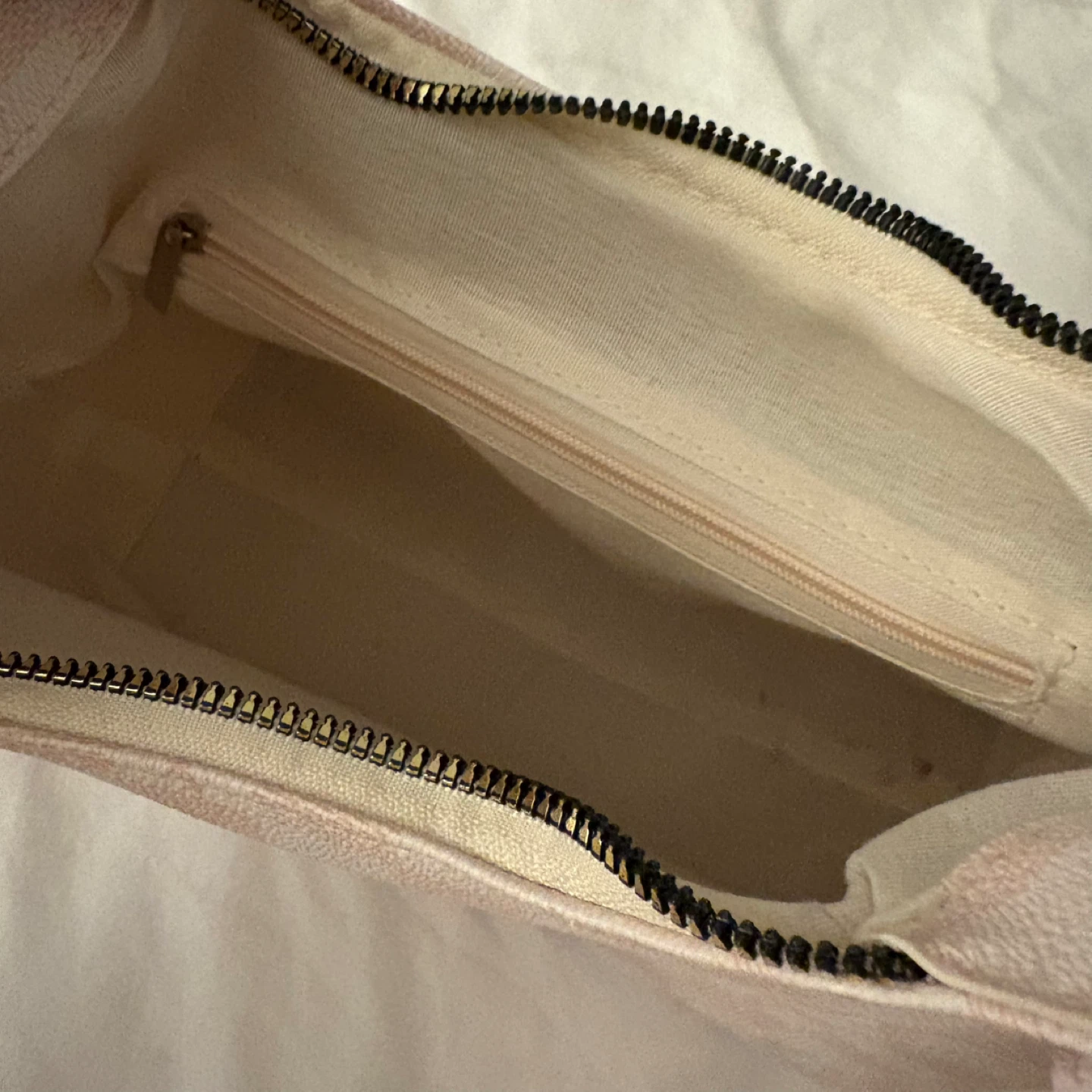 Pink Shoulder Bag with Heart Charm - photo 4