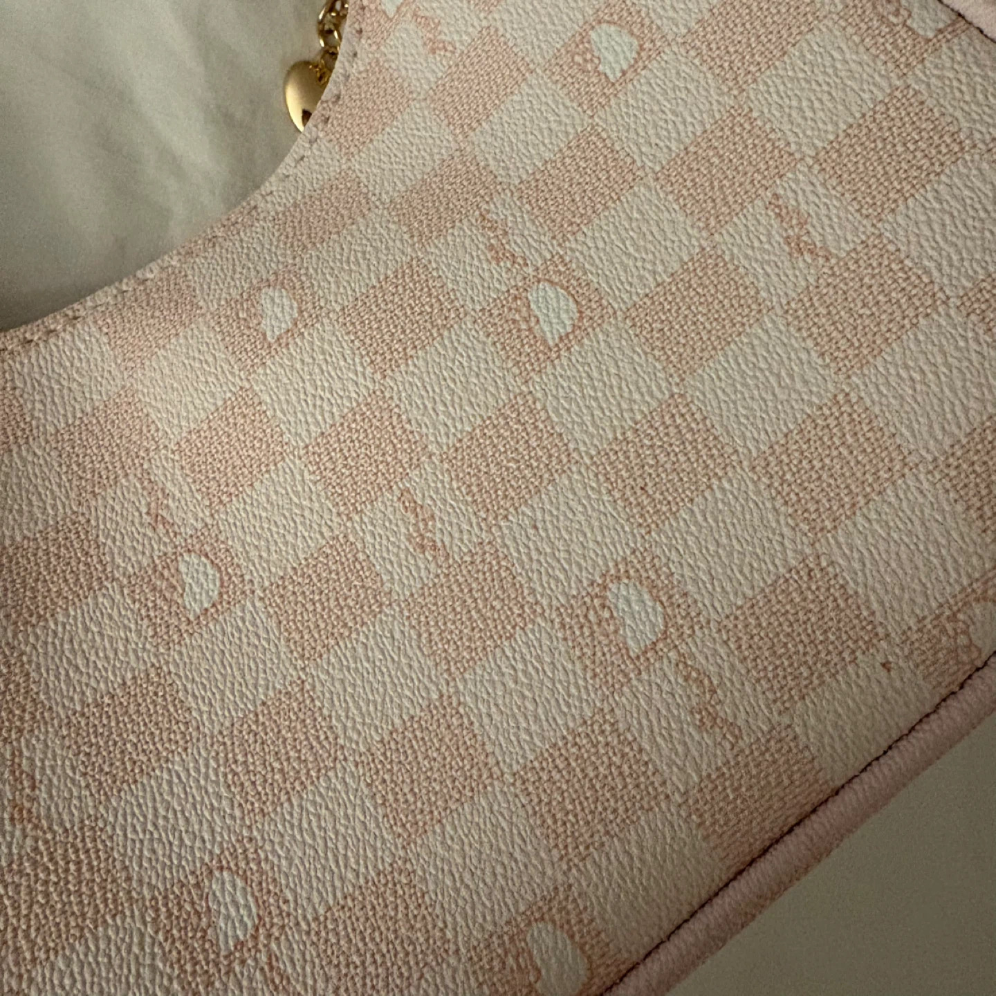 Pink Shoulder Bag with Heart Charm - photo 2