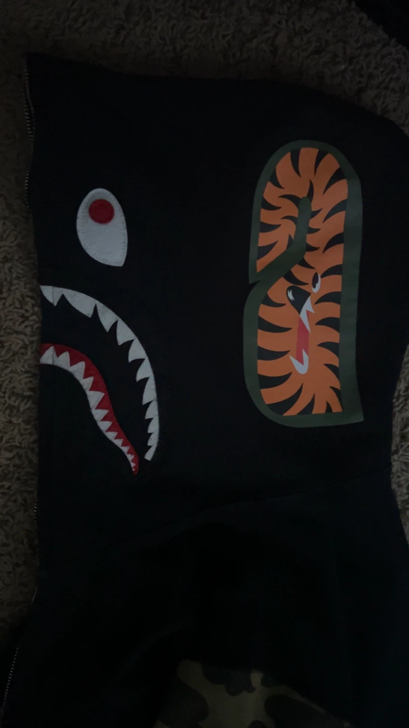 Authentic Black bape hoodie - photo 3
