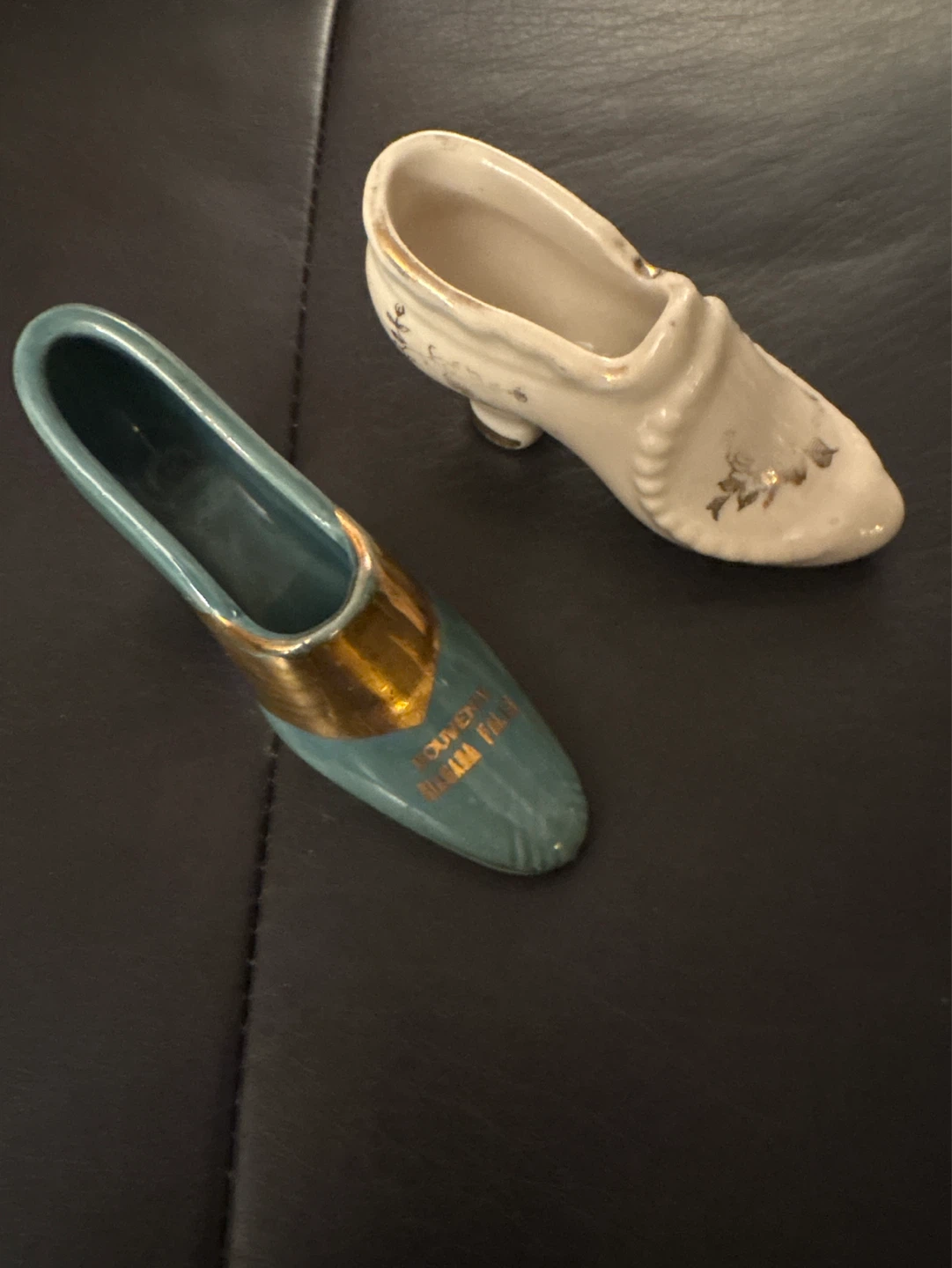 Ceramic Souvenir Shoe Figurines - Niagara Falls