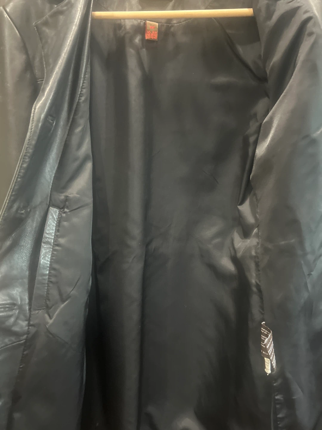 Danier Leather Trench Coat S/P - photo 3