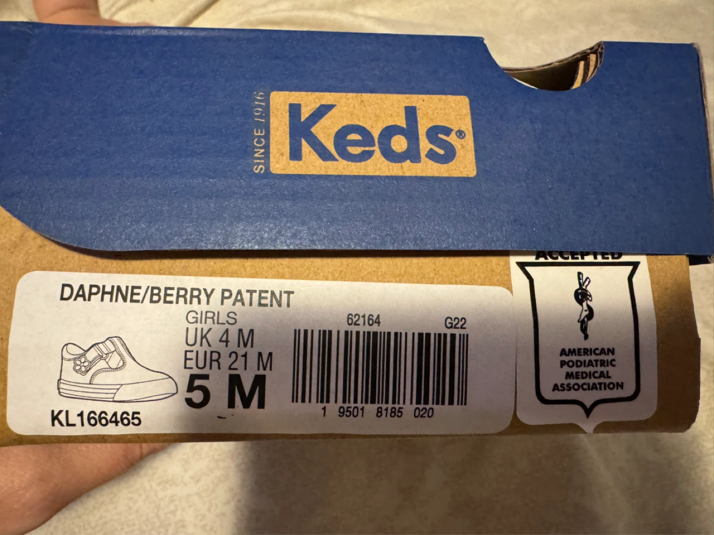 Keds Daphne Mary Jane Flat, Berry Patent, 5 US  Little Kid - photo 4