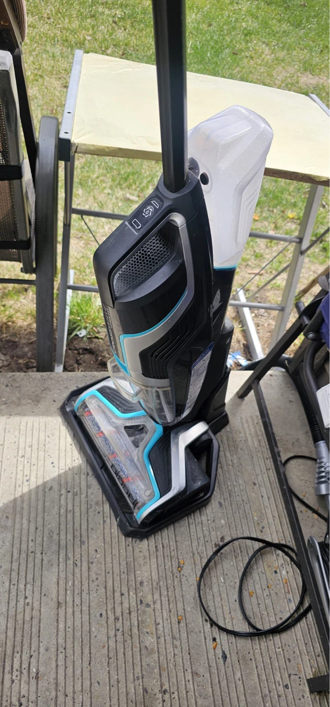 Bissell CrossWave Cordless Wet Dry Vacuum