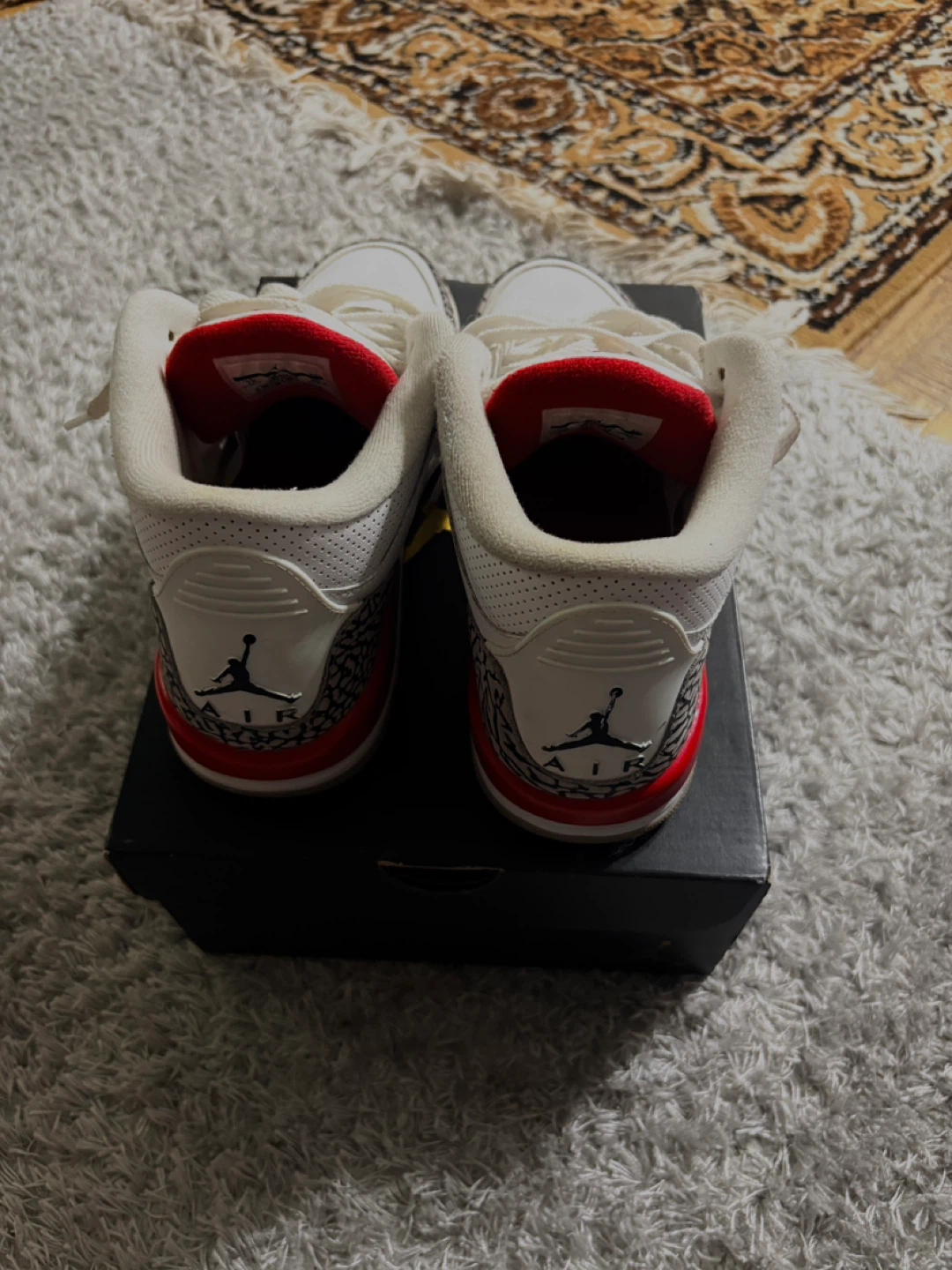 Air Jordan 3 Retro BG Youth Size 7Y White/Fire Red - photo 3