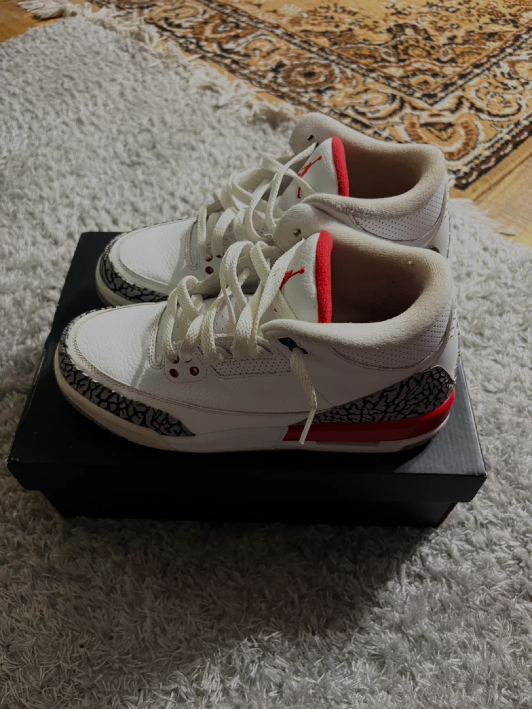 Air Jordan 3 Retro BG Youth Size 7Y White/Fire Red - photo 2