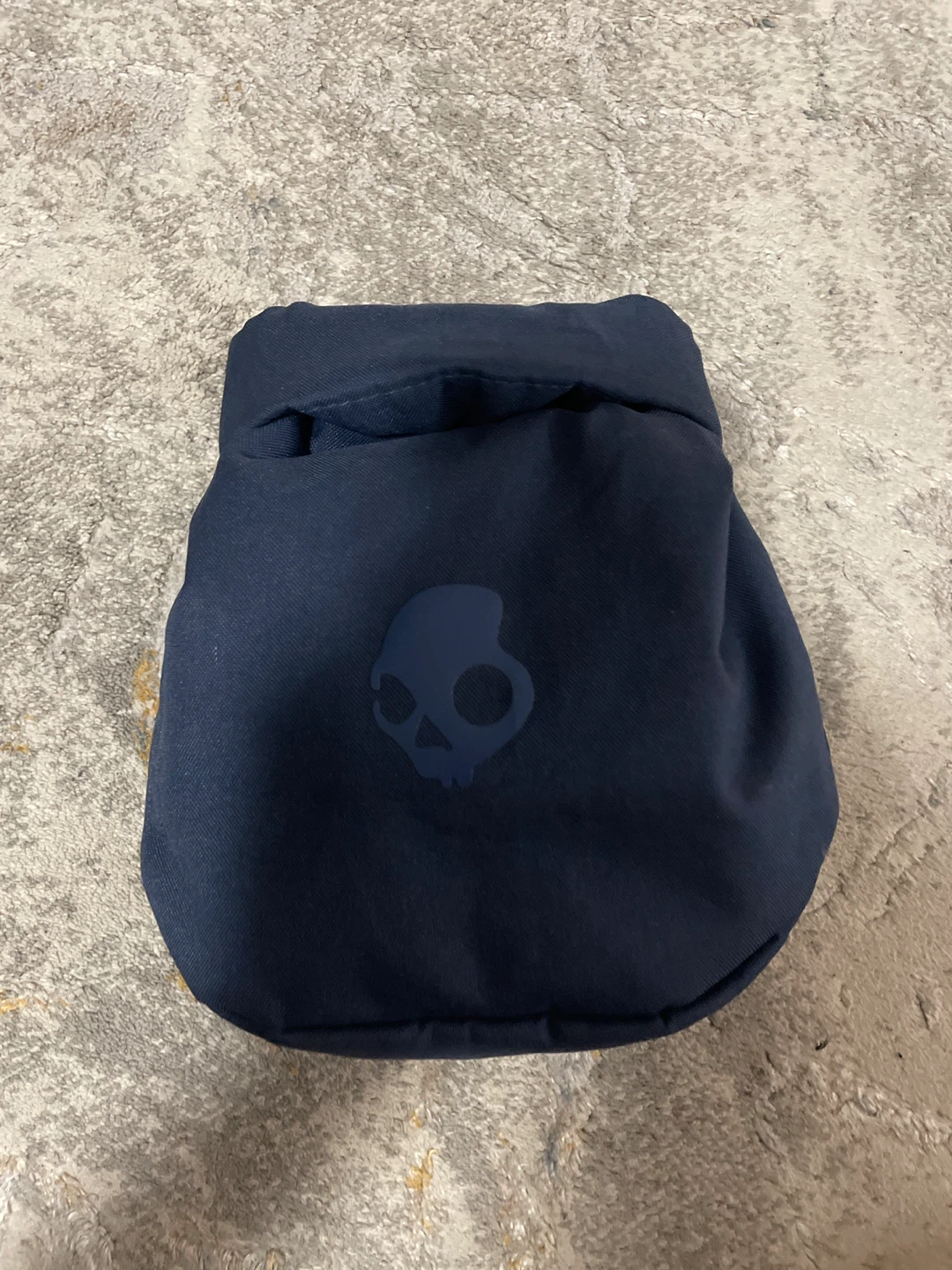 Skullcandy Navy Blue Headphones with Carrying Pouch