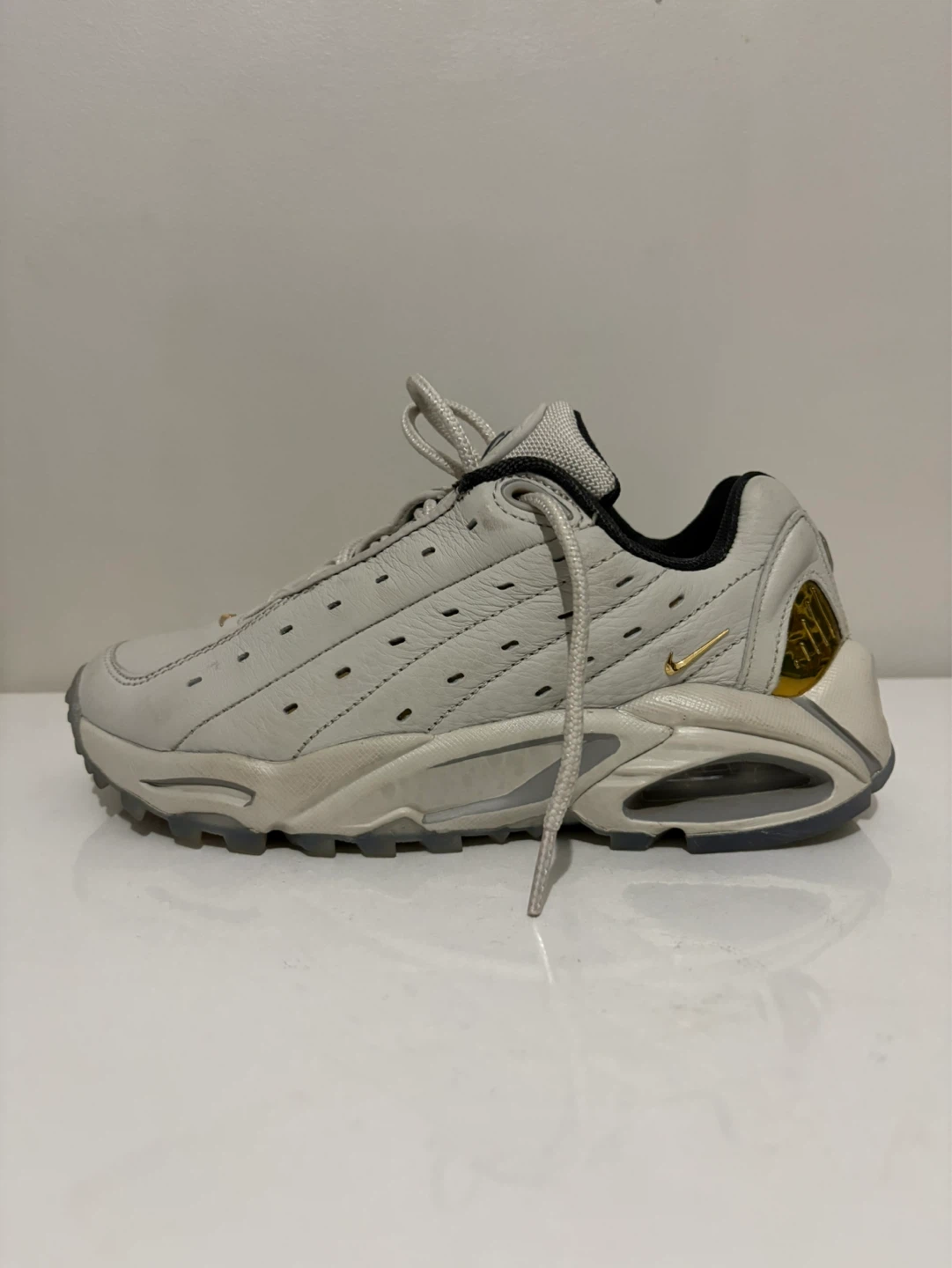 Nike Nocta Hot Steppa white gold drake us4 shoes creps sneakers