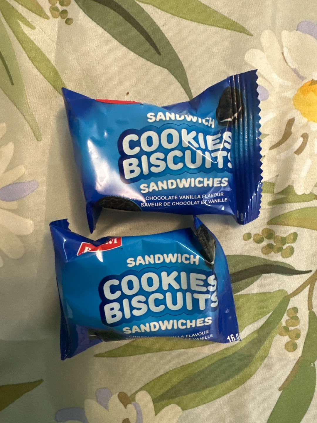 Dan-Wi Sandwich Cookies Biscuits - Chocolate Vanilla