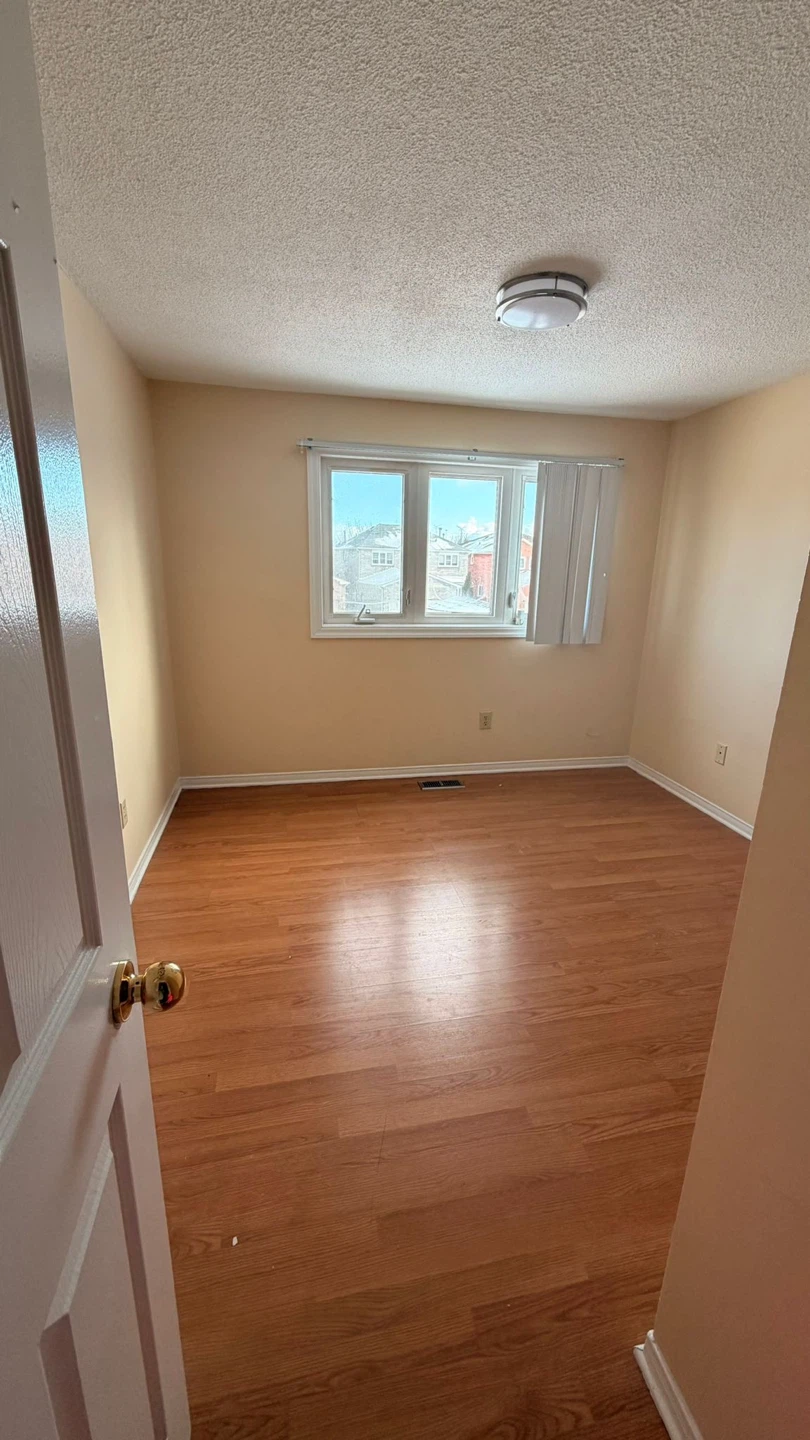 Room for rent - photo 2