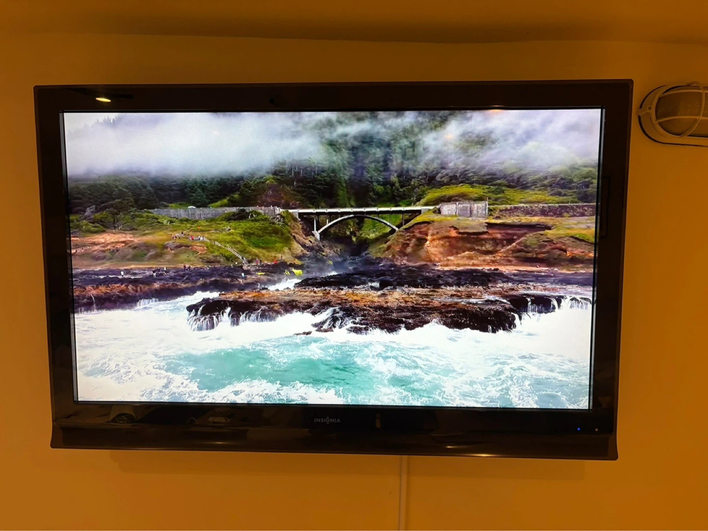 Insignia TV - photo 2