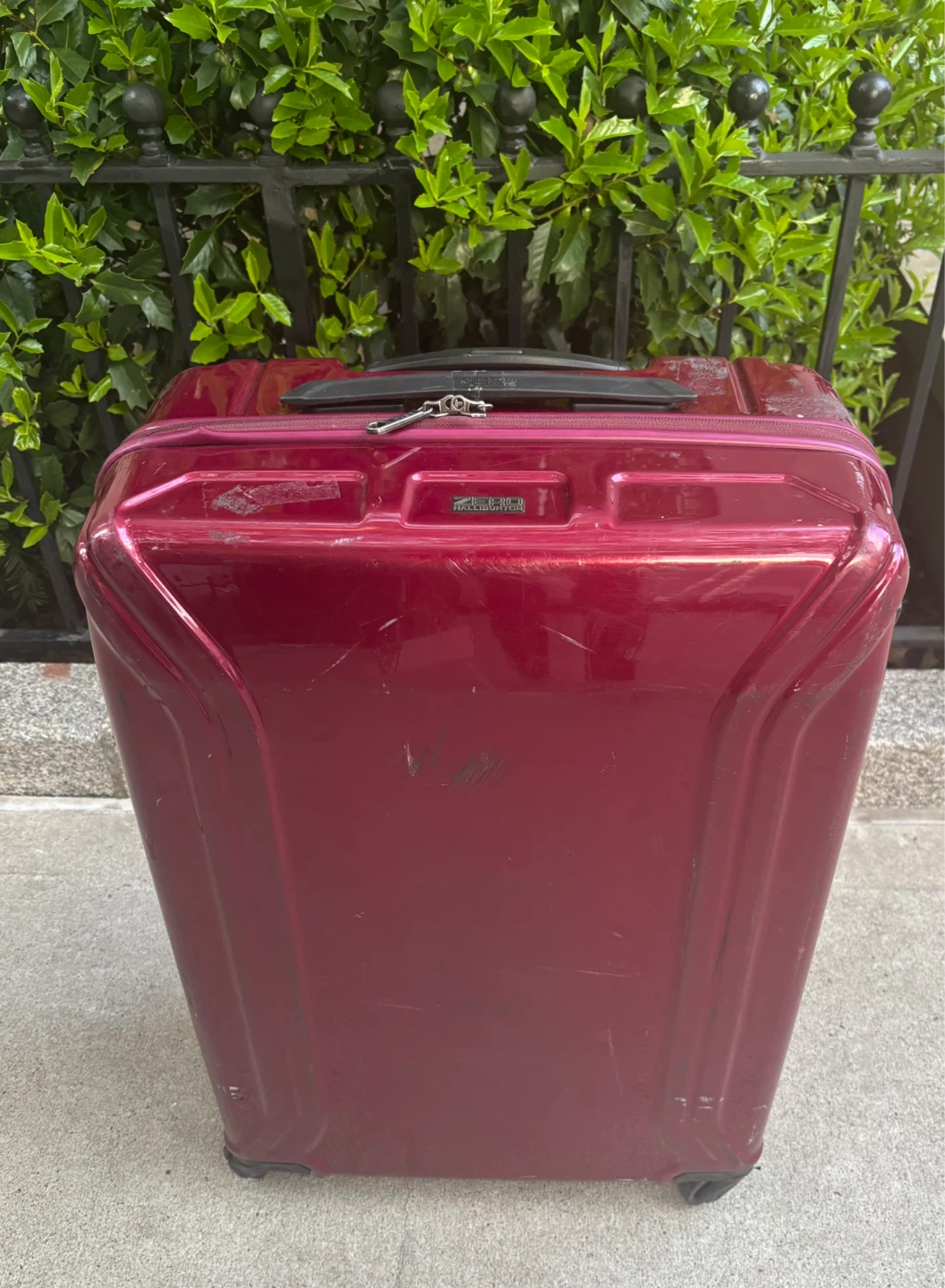 Light Luggage 22” Hardside Spinner Suitcase