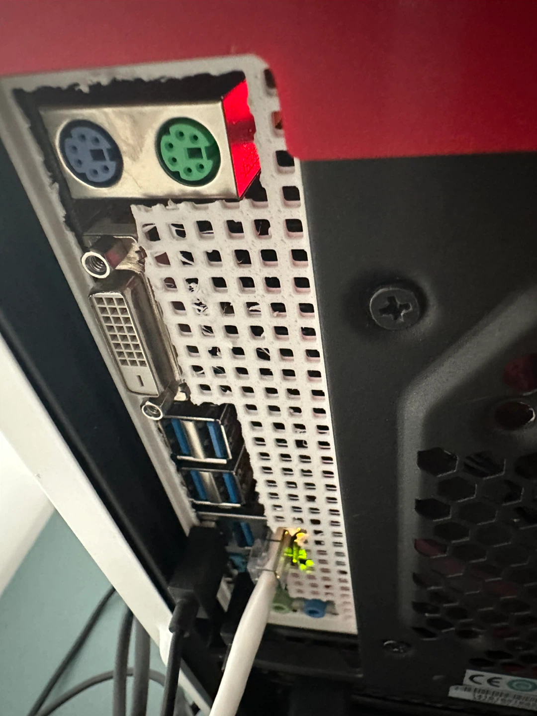 Corsair White and Red ATX Mid Tower Computer Case - photo 5