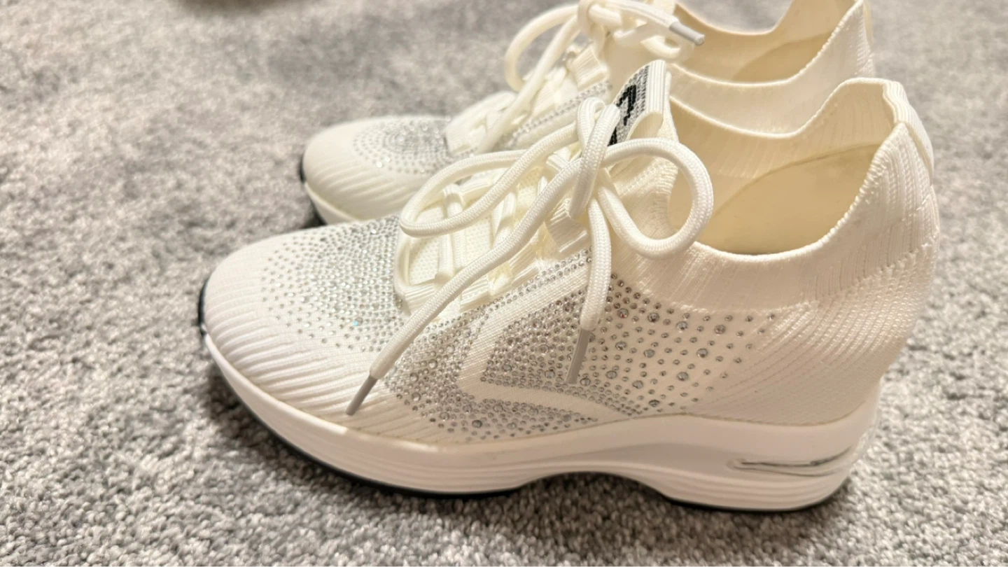 White Wedge Sneakers. 23 cm - photo 2
