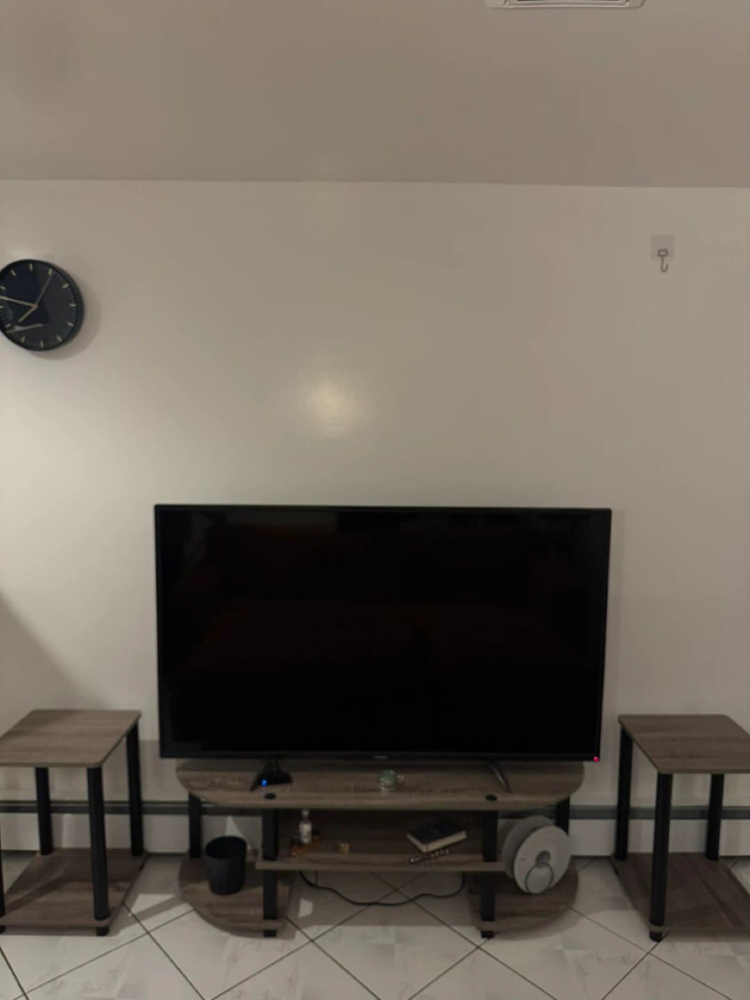 Toshiba, 47-inch, 4K UHD Smart TV with Roku and Stand