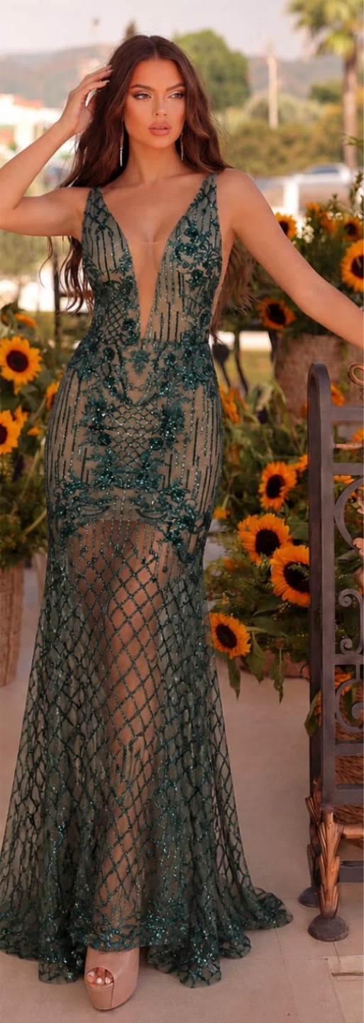 Emerald Elegance Prom Gown - photo 5