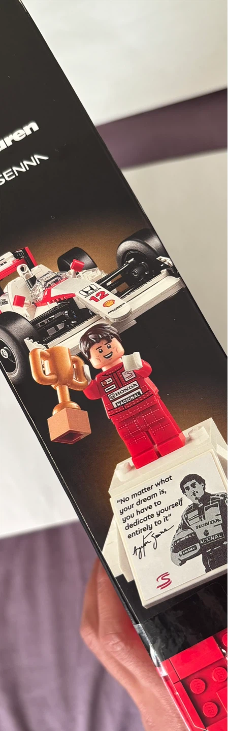 LEGO Icons McLaren MP4/4 & Ayrton Senna 10330 - photo 3