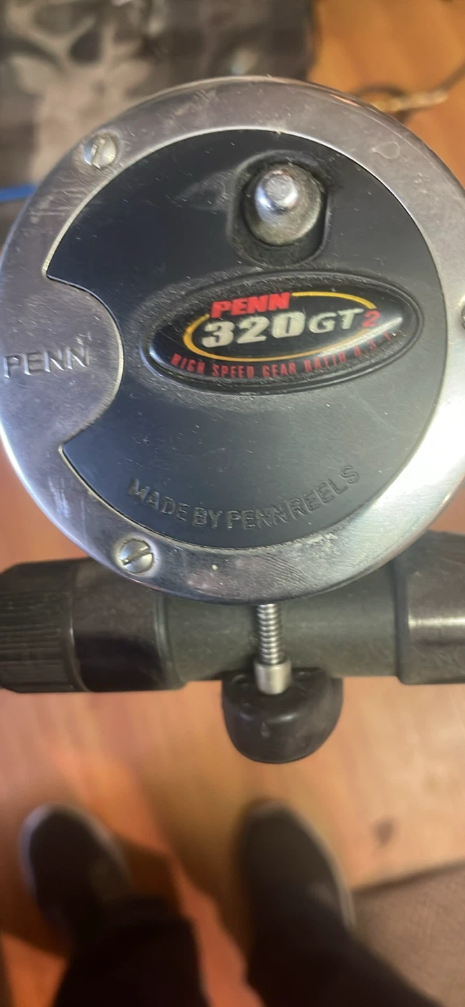 Penn 320GT2 Fishing Reel and Slammer Rod Combo