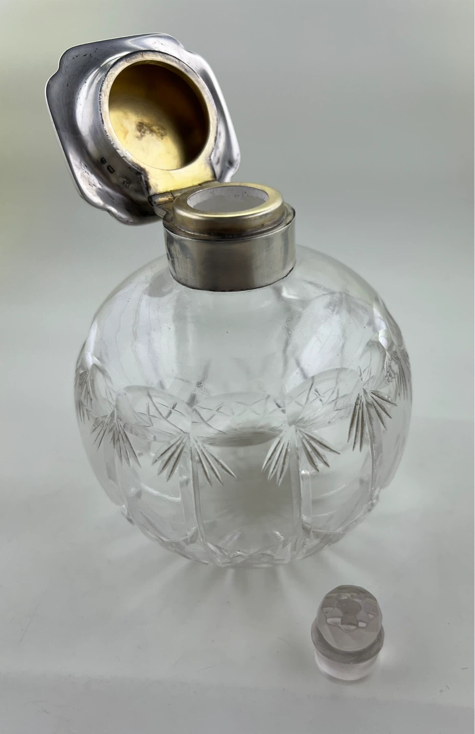 Antique Sterling Silver & Crystal Perfume Bottle - photo 3