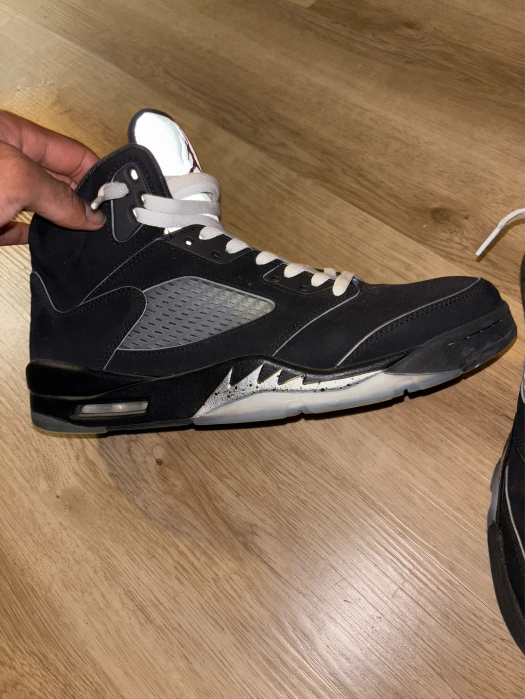 Jordan 5s Black Metallic (Size 10.5) - photo 3