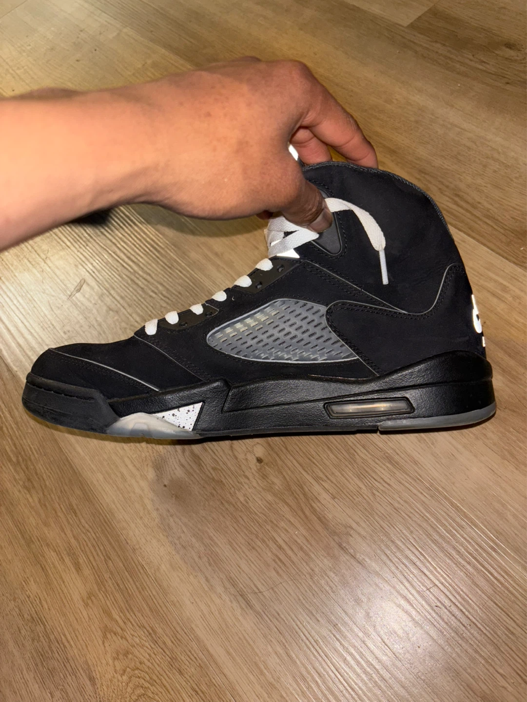 Jordan 5s Black Metallic (Size 10.5) - photo 2