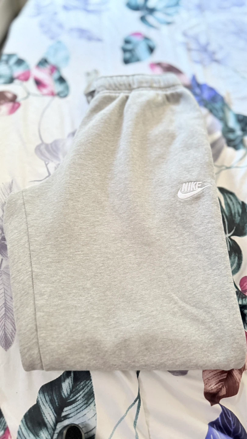 Nike Grey Sweatpants Size Medium - photo 2