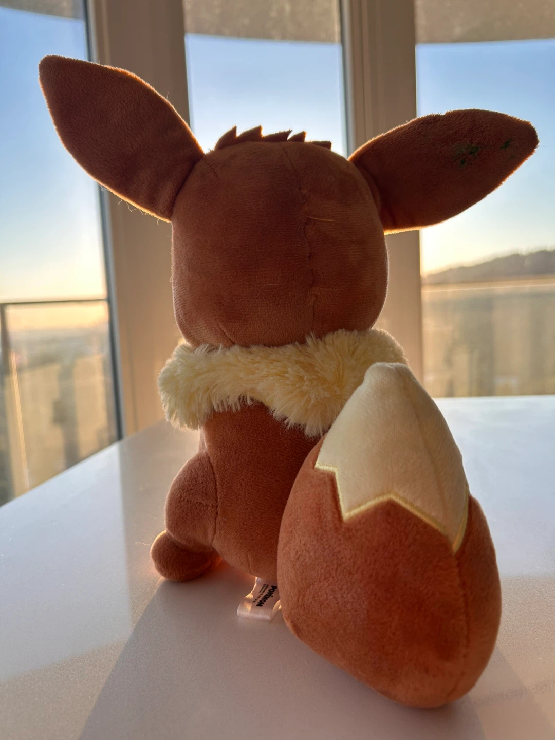 Official Pokémon Eevee Plush - 20cm - photo 2
