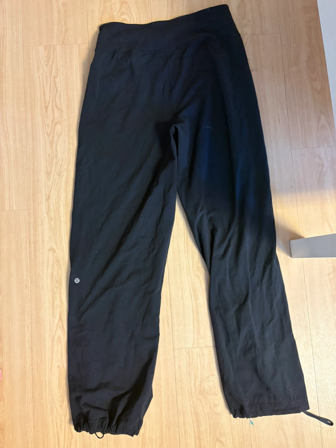 Lululemon Black Relaxed Fit Joggers size 12