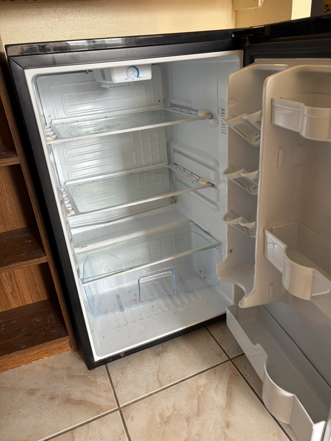 Danby Mini Fridge - photo 2