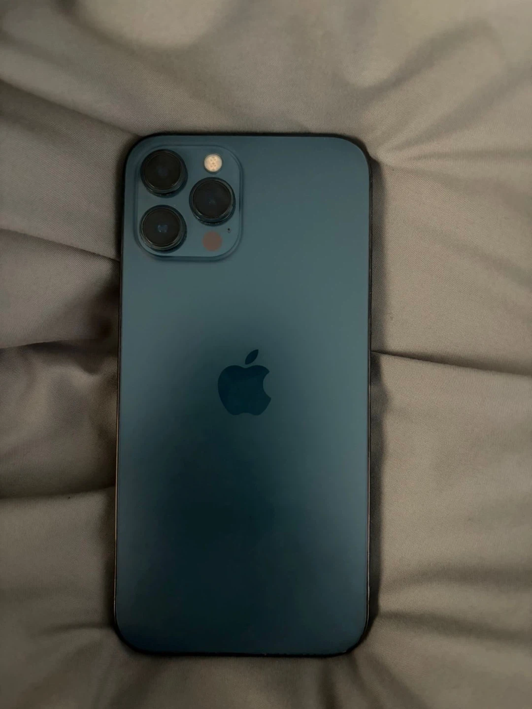 iPhone 12 Pro Max📱 unlocked great condition