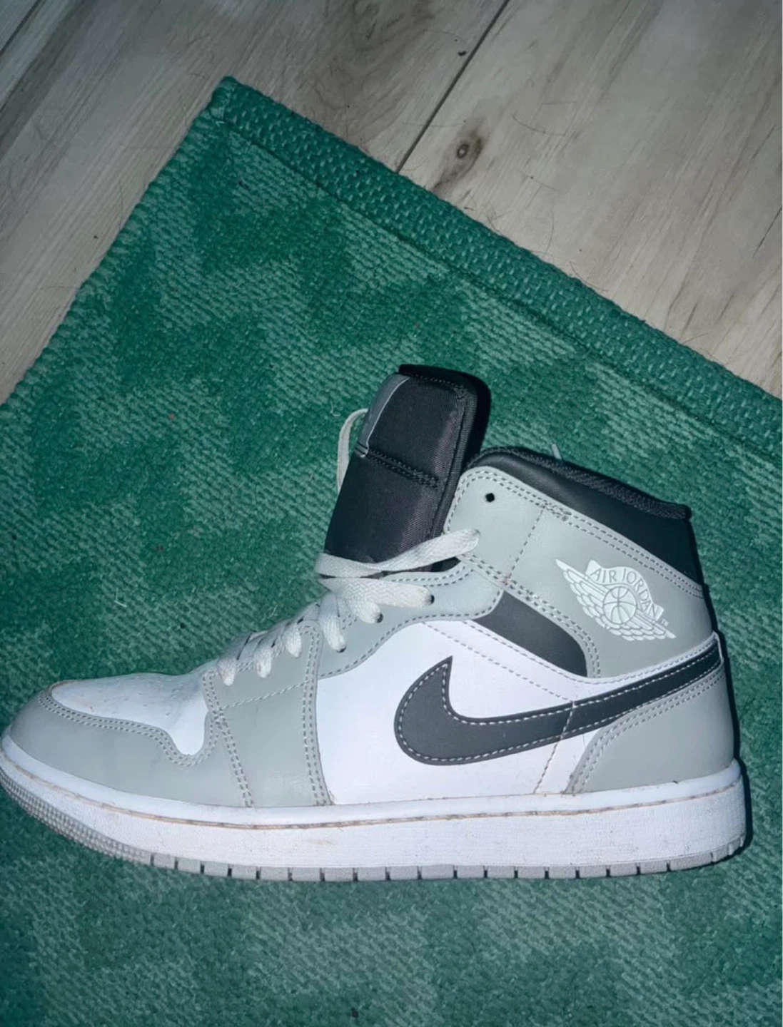 Nike Air Jordan 1 Mid SE Shoes - photo 2