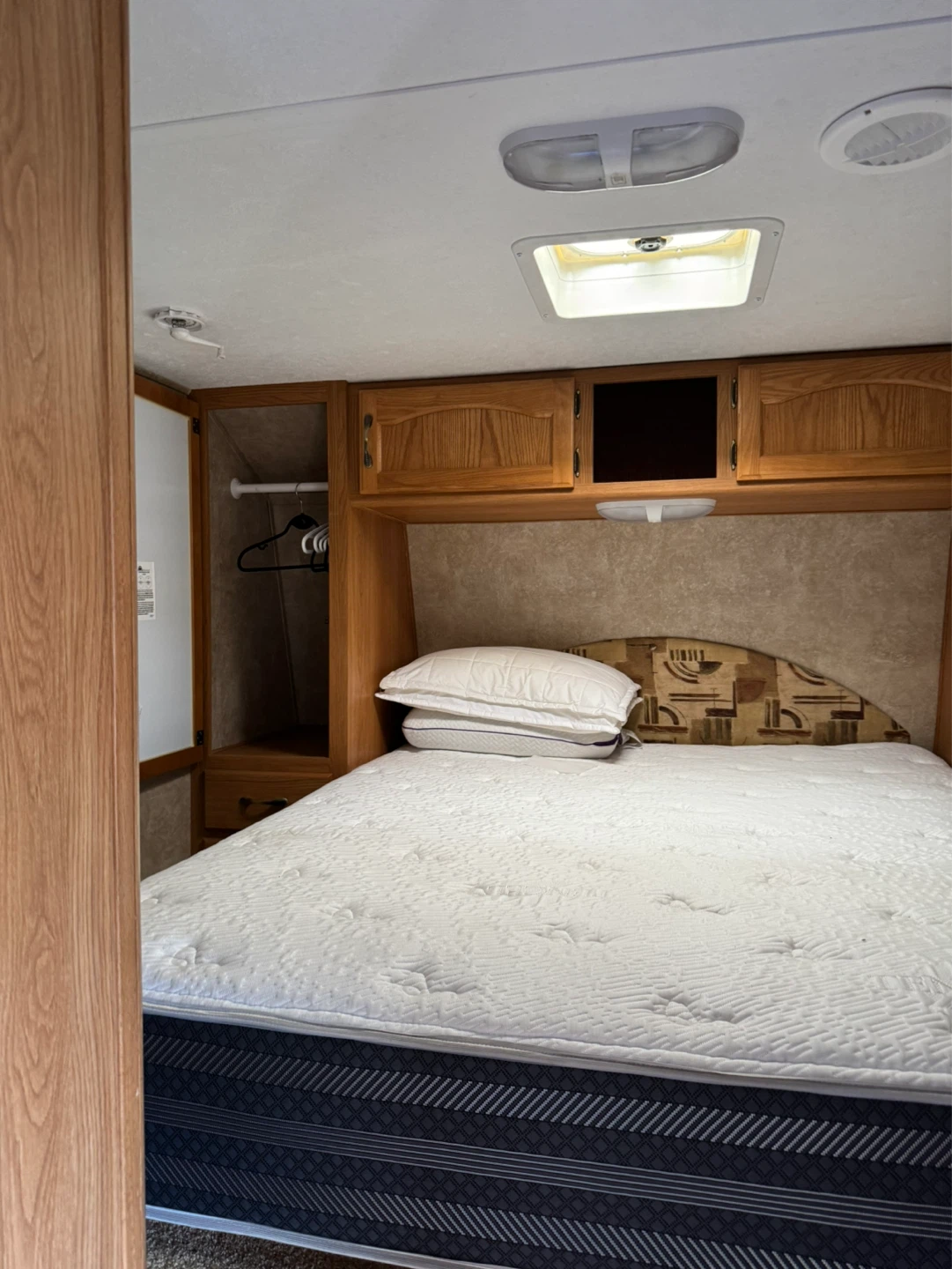 Keystone Springdale Fifth Wheel Camper - photo 3