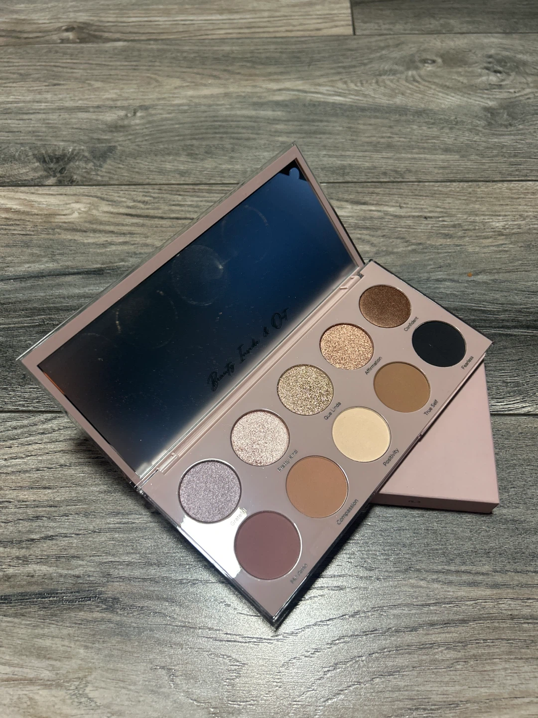 DOMINIQUE Essential Palette Eyeshadow - photo 4