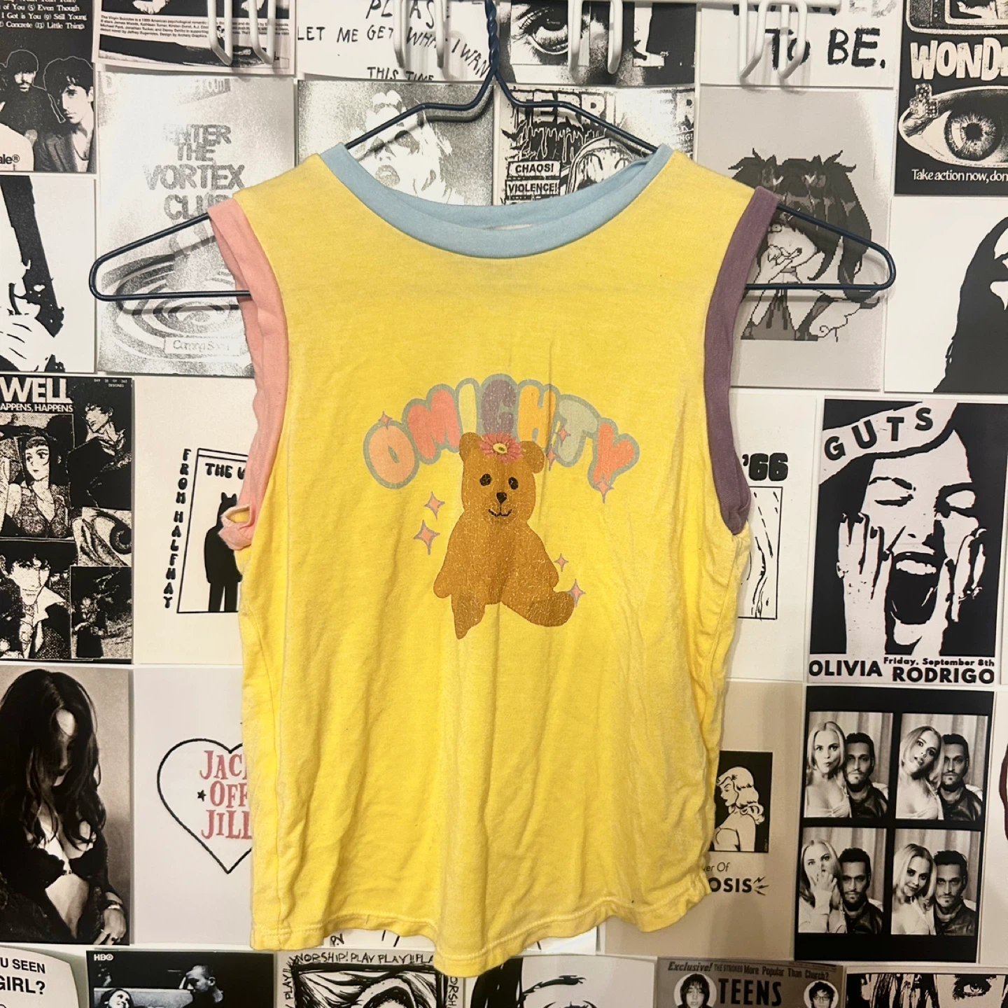 omighty Graphic Bear Pastel Tank Top