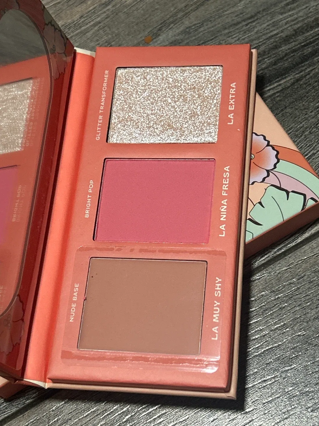 Alamar Cosmetics Viva Las Cheekas Cheek Palette - Fair/Light - photo 5