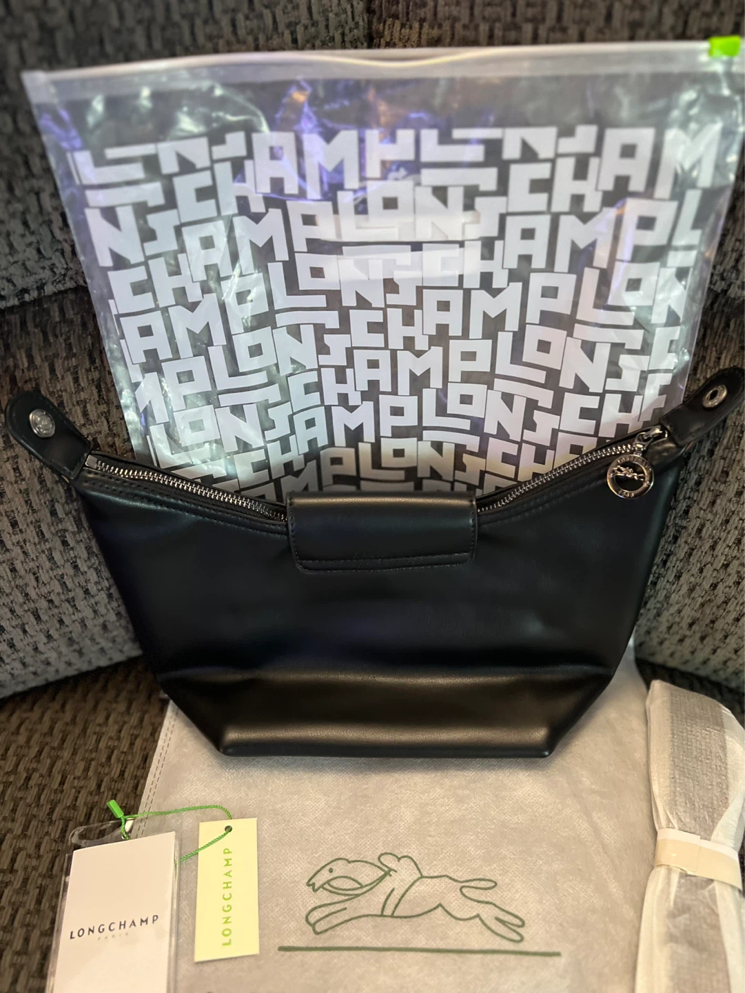 Longchamp Black Leather Hobo Bag - photo 4