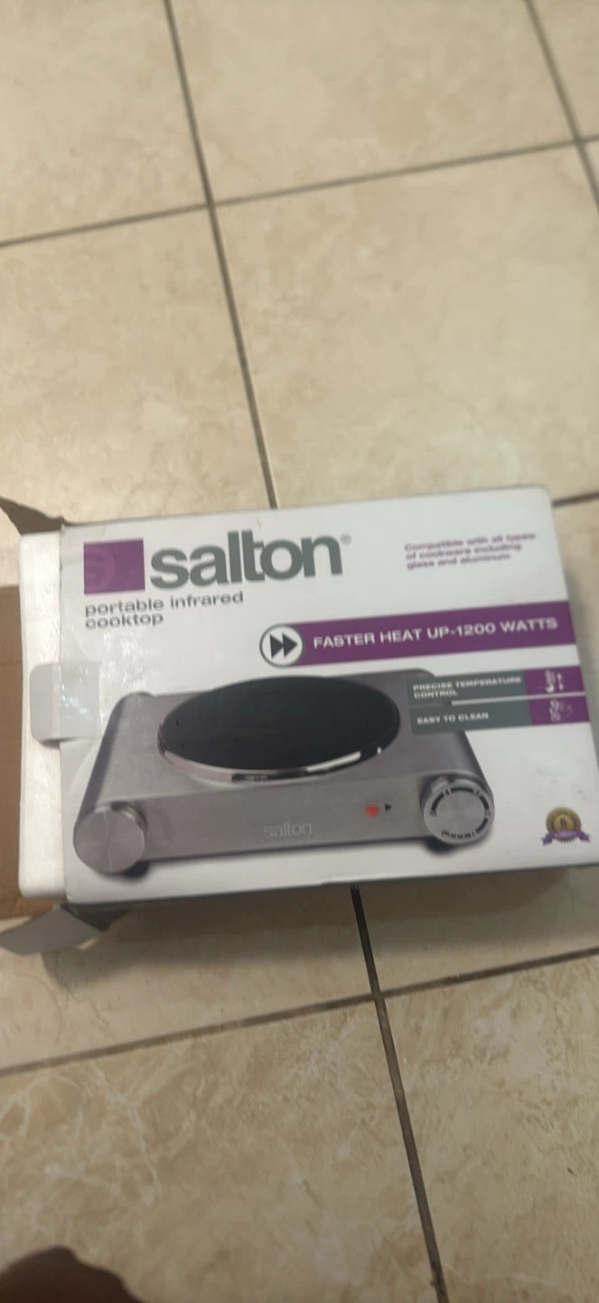 Salton Portable Infrared Cooktop - 1200 Watts - photo 2